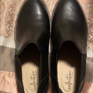 Ladies Black Clark’s Shoes in size8.5m